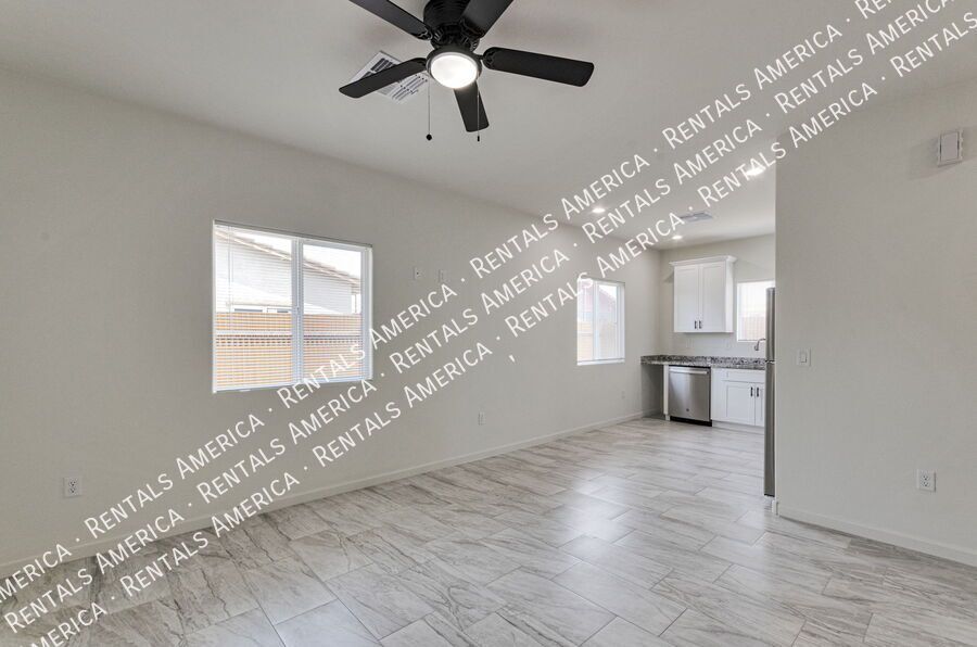 **MOVE IN SPECIAL $500 Off ** 2/1 with Yard! property image