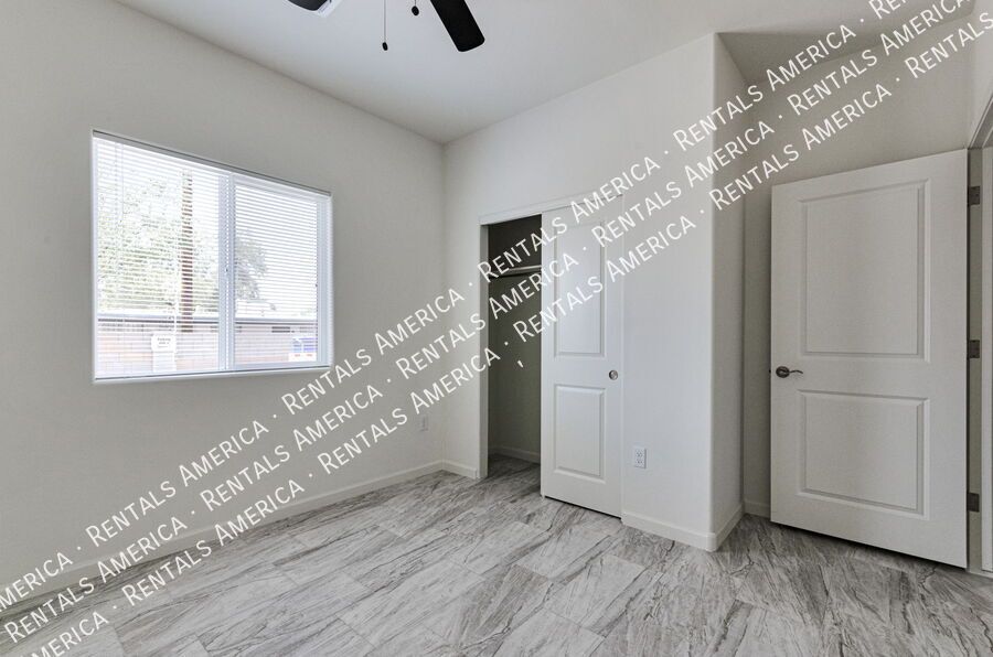 **MOVE IN SPECIAL $500 Off ** 2/1 with Yard! property image