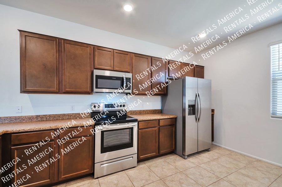 Stunning 3bdrm in great neighborhood! property image