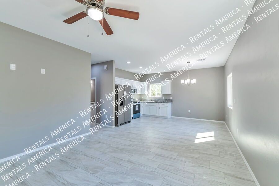 SPECIAL: $300 OFF 1ST MONTHS RENT!!! property image