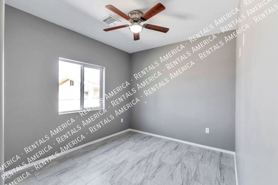 SPECIAL: $300 OFF 1ST MONTHS RENT!!! property image