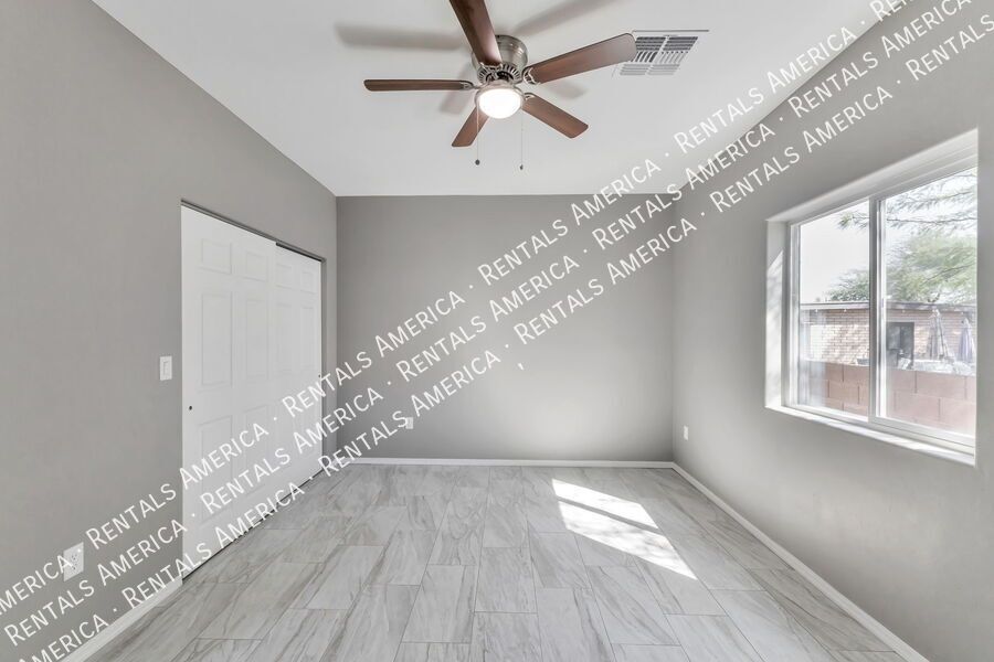 SPECIAL: $300 OFF 1ST MONTHS RENT!!! property image