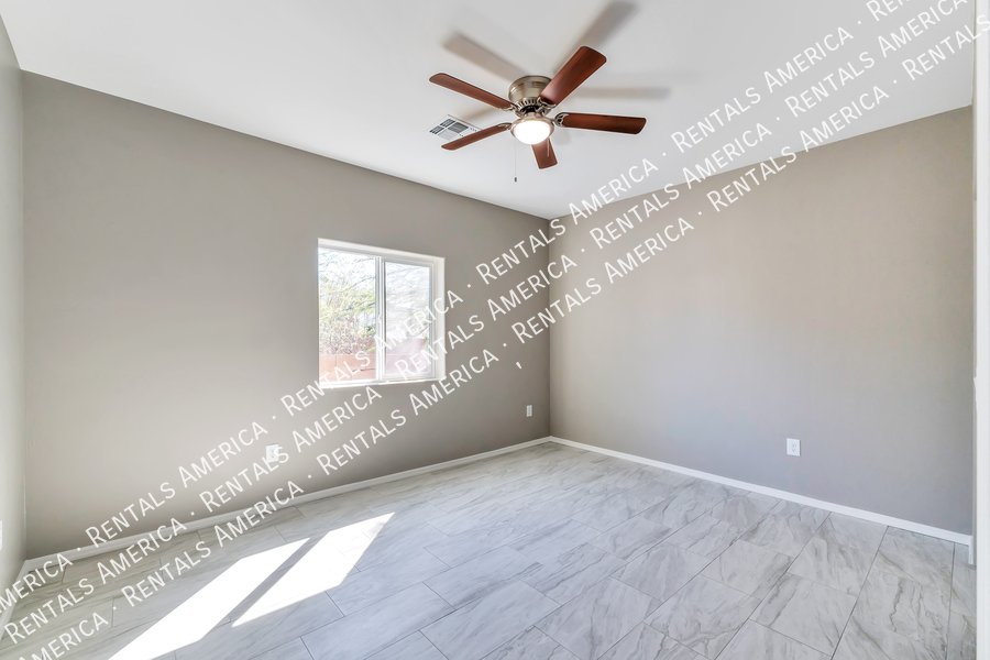 SPECIAL: $300 OFF 1ST MONTHS RENT!!! property image