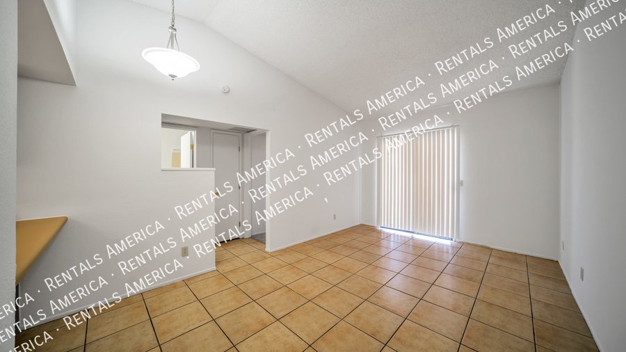 Cute, cozy and close to conveniences! property image