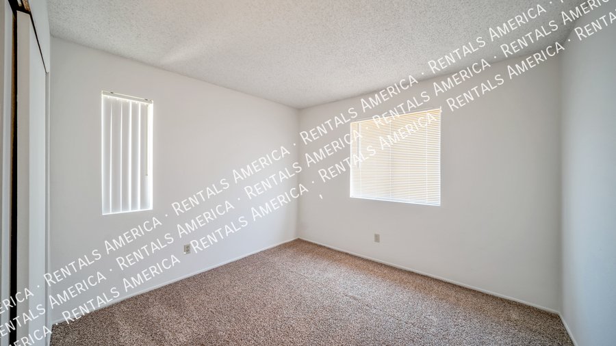 Cute, cozy and close to conveniences! property image