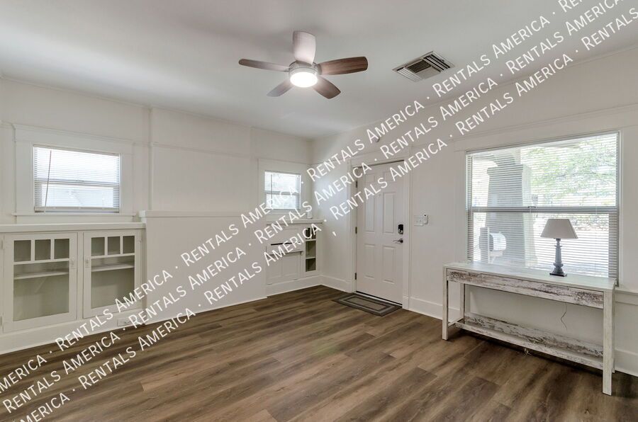 $300 Off Move-In! Ample Parking to save fees a semester. property image