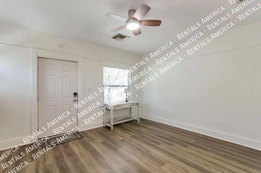 $300 Off Move-In! Ample Parking to save fees a semester. property image