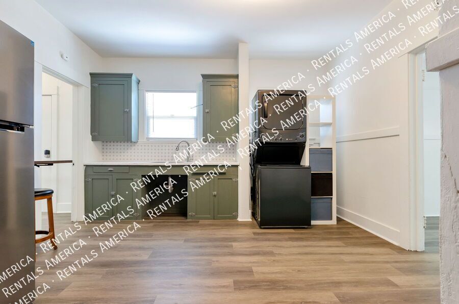 $300 Off Move-In! Ample Parking to save fees a semester. property image