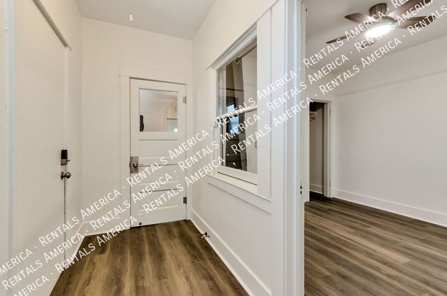 $300 Off Move-In! Ample Parking to save fees a semester. property image