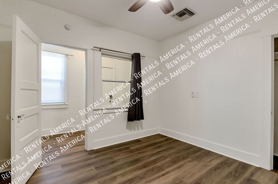 $300 Off Move-In! Ample Parking to save fees a semester. property image