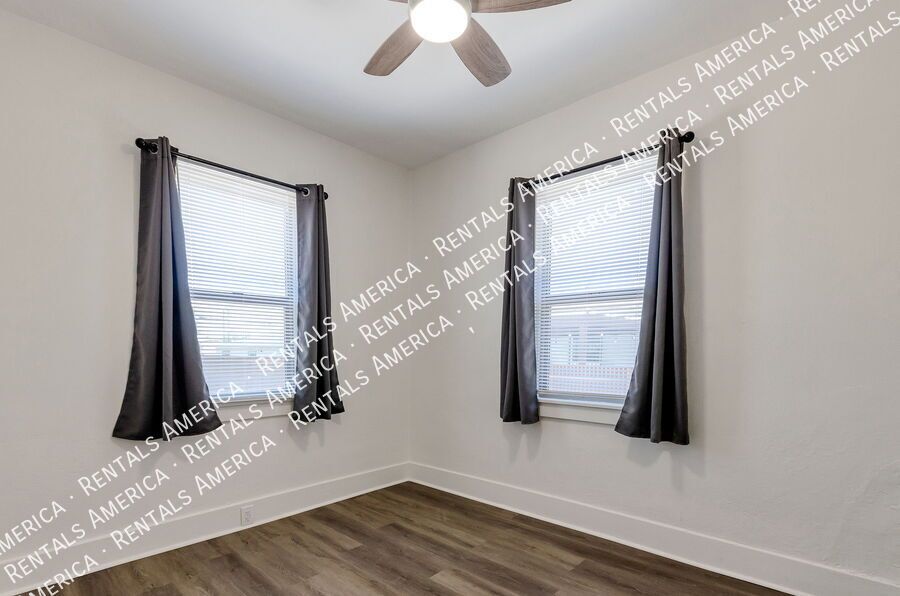 $300 Off Move-In! Ample Parking to save fees a semester. property image