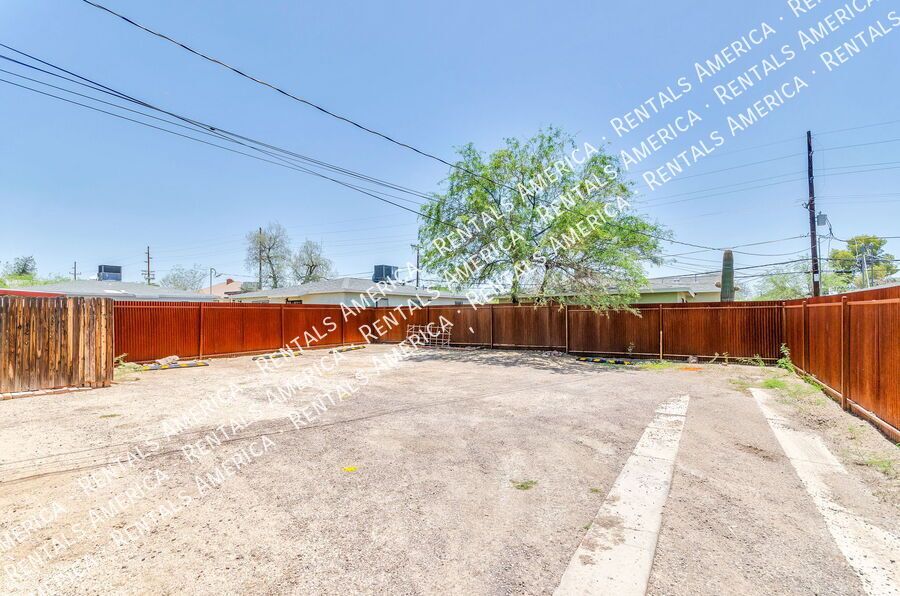 $300 Off Move-In! Ample Parking to save fees a semester. property image