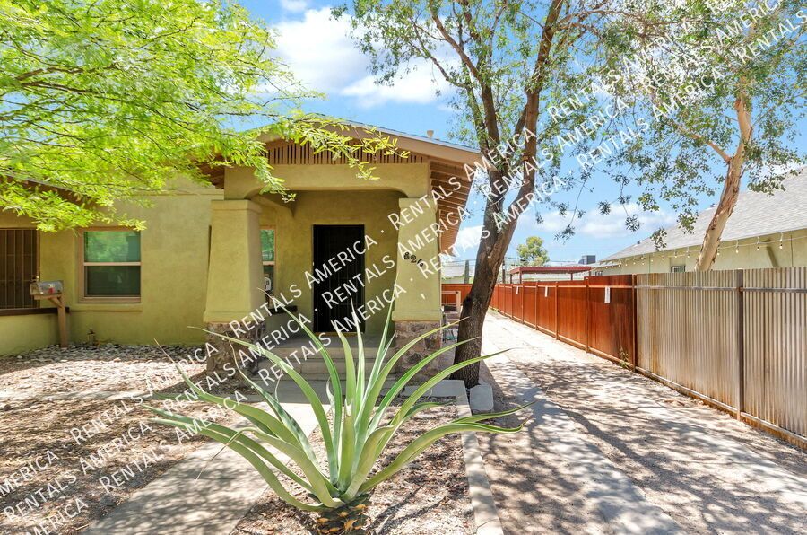 $300 Off Move-In! Ample Parking to save fees a semester. property image