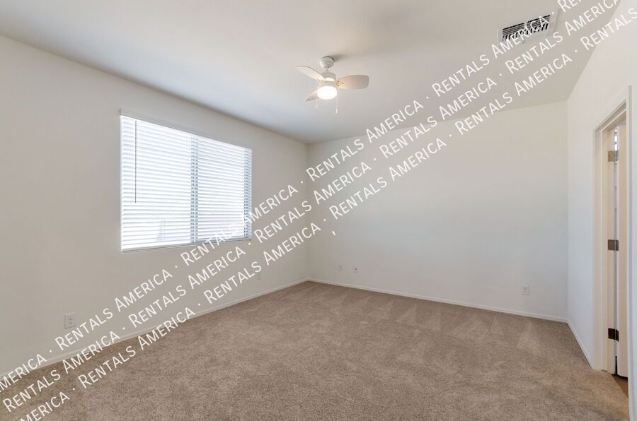 Brand New Home 3 bedrooms, den and 2 bathrooms property image