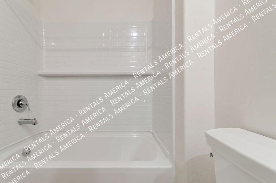 Brand New Home 3 bedrooms, den and 2 bathrooms property image