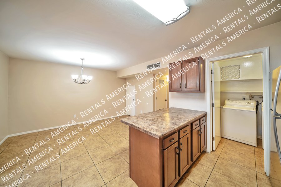 Spacious 3 bedroom townhome in East Tucson property image