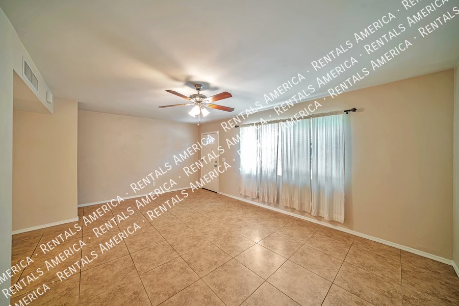 Spacious 3 bedroom townhome in East Tucson property image