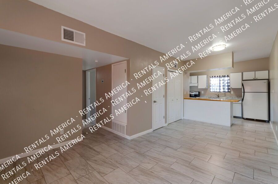 **SPECIAL DISCOUNT $300 OFF FIRST MONTH'S RENT ** property image