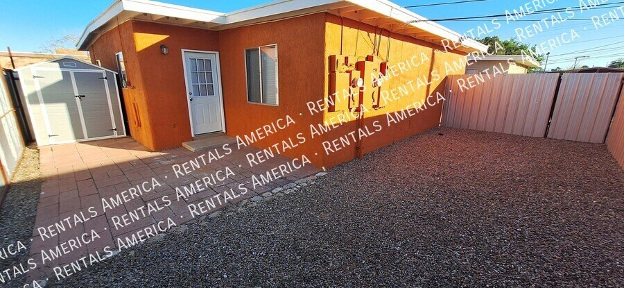 **SPECIAL DISCOUNT $300 OFF FIRST MONTH'S RENT ** property image