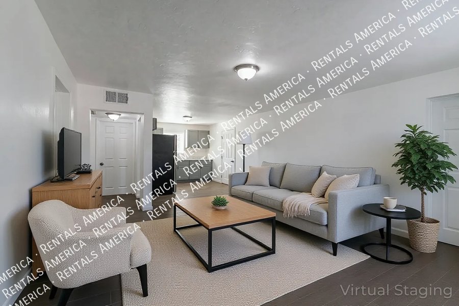 1/2 Month Rent Free M/I for this Beautiful Renovated 3bdrm 2 bath! property image