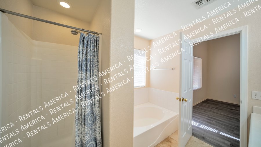 Eastside 3 Bed 2 Bath Home with Den Available Now! property image