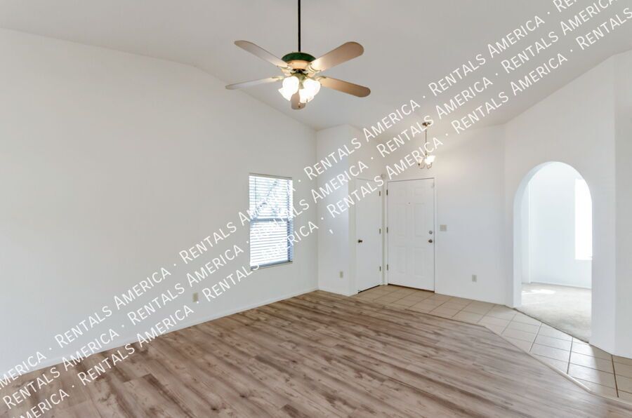 Great location on NW side property image