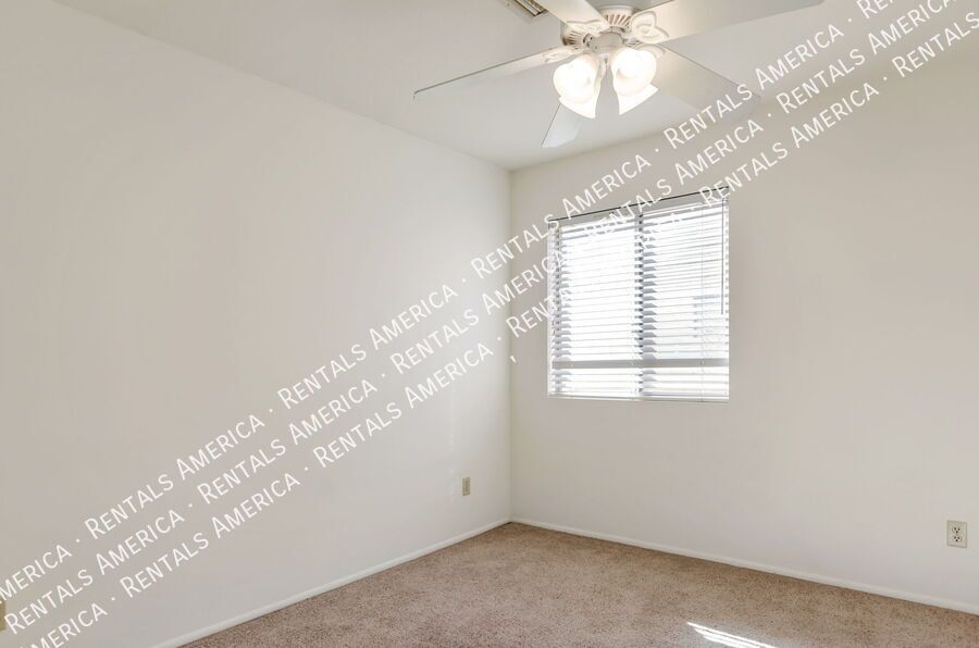 Great location on NW side property image