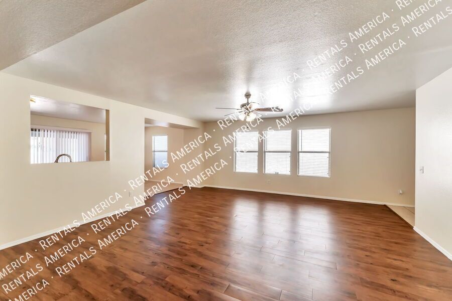 4 bedroom house SPECIAL: $300 OFF YOUR 1ST MONTHS RENT!!! property image