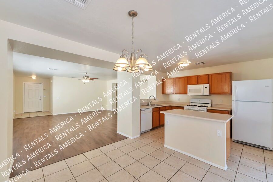 4 bedroom house SPECIAL: $300 OFF YOUR 1ST MONTHS RENT!!! property image