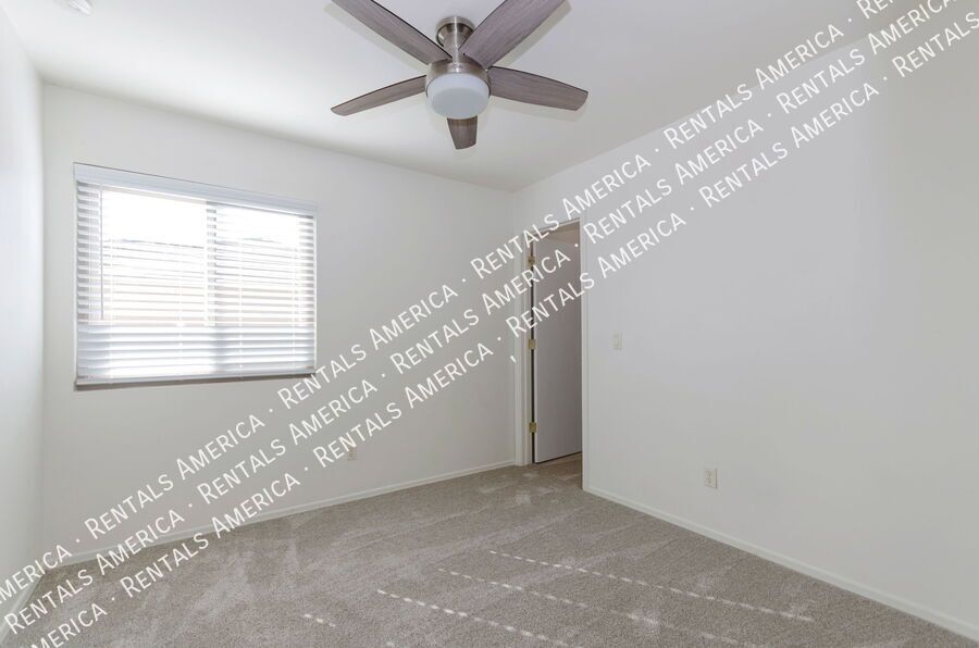 Beautiful, spacious, and move-in ready! property image