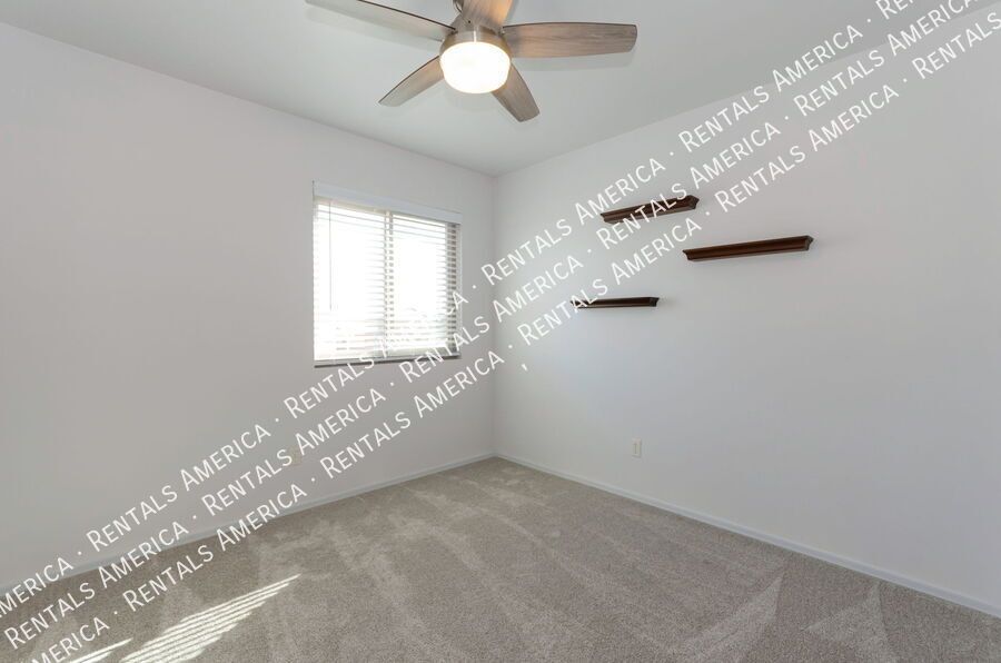 Beautiful, spacious, and move-in ready! property image
