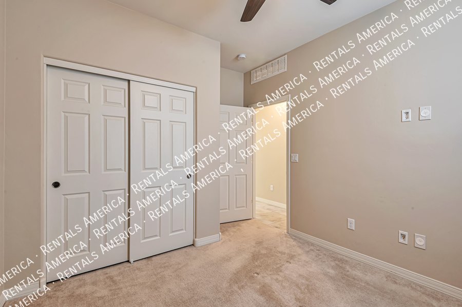 Stunning 4 Bedroom in Gated Community! property image