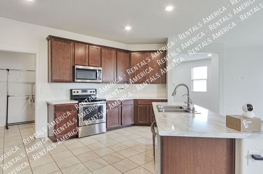 Gorgeous home in Sonoran Ranch  Estates property image