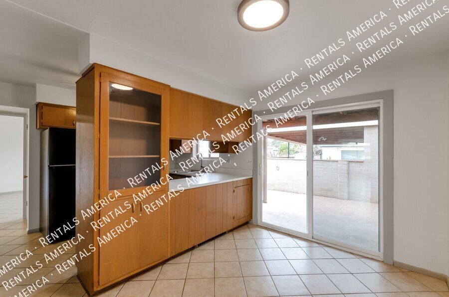 Remodeled 2 bedrooms, 2 baths, masonry home!!! property image