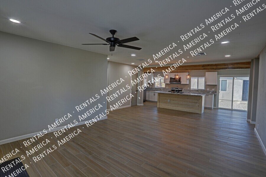 Newly remodeled, great east side location! property image