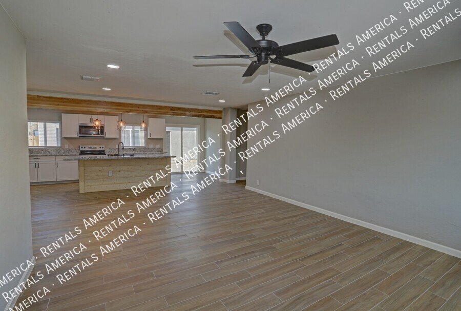 Newly remodeled, great east side location! property image