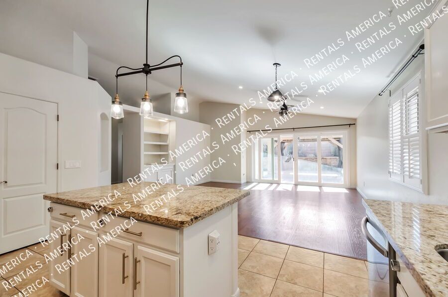 BEAUTIFUL Rancho Sahuarita 4/2 Home  WITH SOLAR!! property image