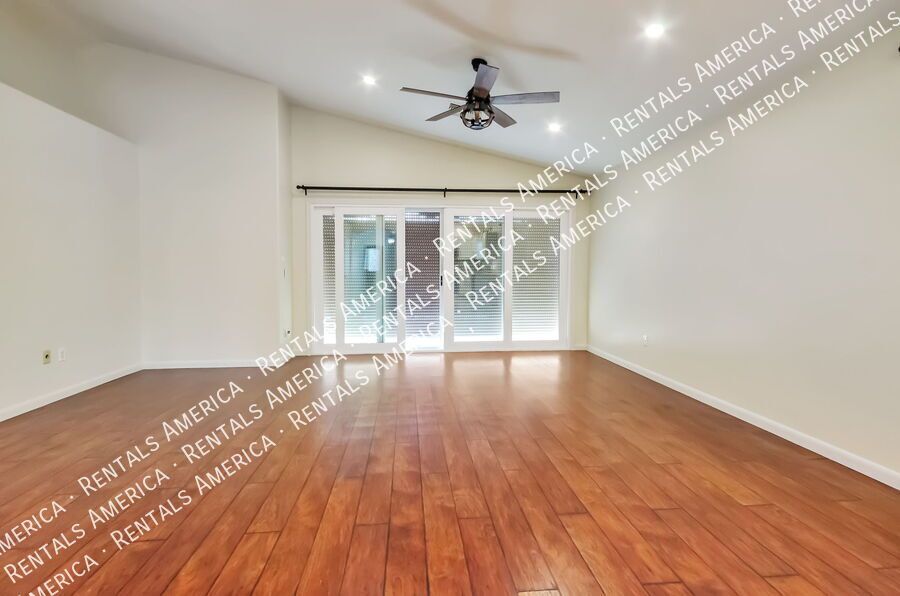 BEAUTIFUL Rancho Sahuarita 4/2 Home  WITH SOLAR!! property image