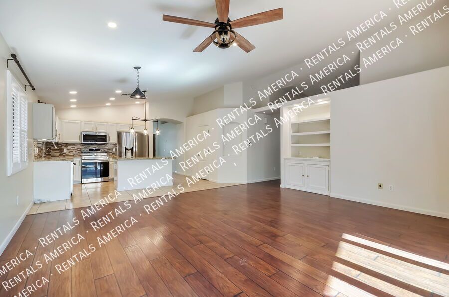 BEAUTIFUL Rancho Sahuarita 4/2 Home  WITH SOLAR!! property image