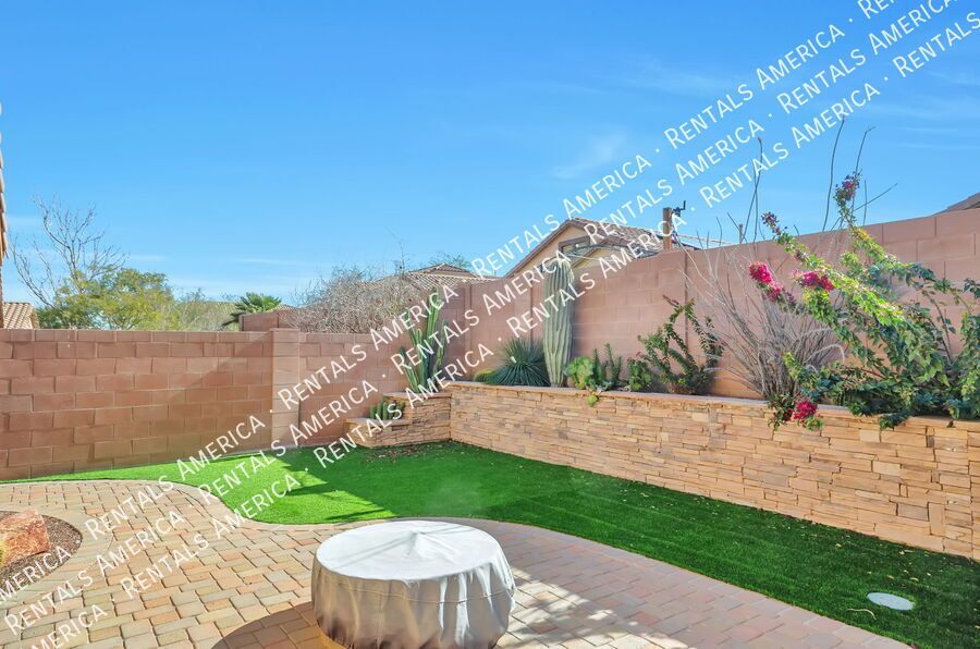 BEAUTIFUL Rancho Sahuarita 4/2 Home  WITH SOLAR!! property image