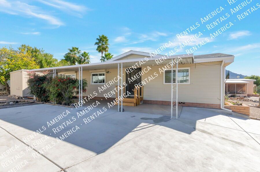 Charming 2 Bed / 2 Bath Manufactured Home in Quiet 55+ Oro Valley property image