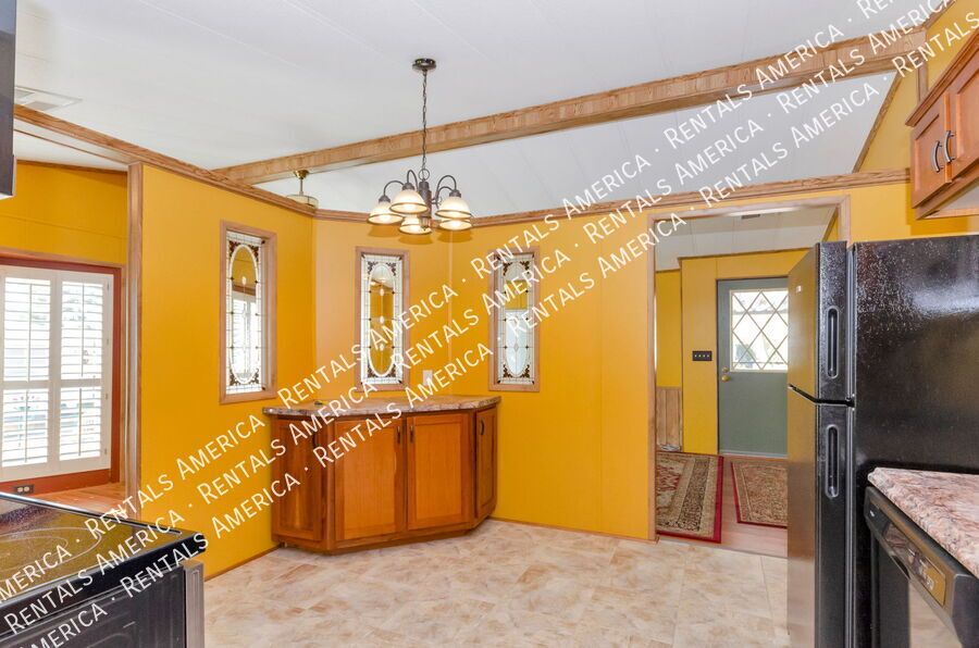 Charming 2 Bed / 2 Bath Manufactured Home in Quiet 55+ Oro Valley property image