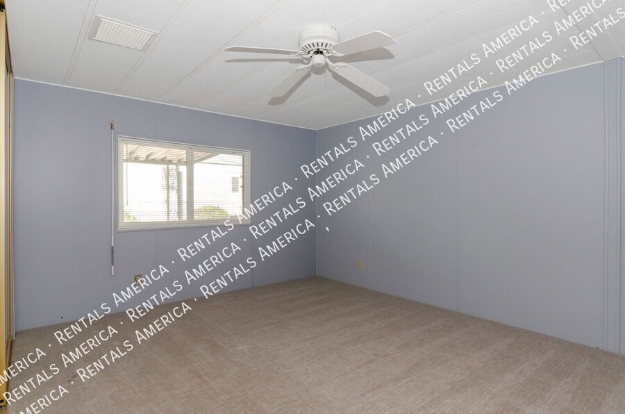 Charming 2 Bed / 2 Bath Manufactured Home in Quiet 55+ Oro Valley property image