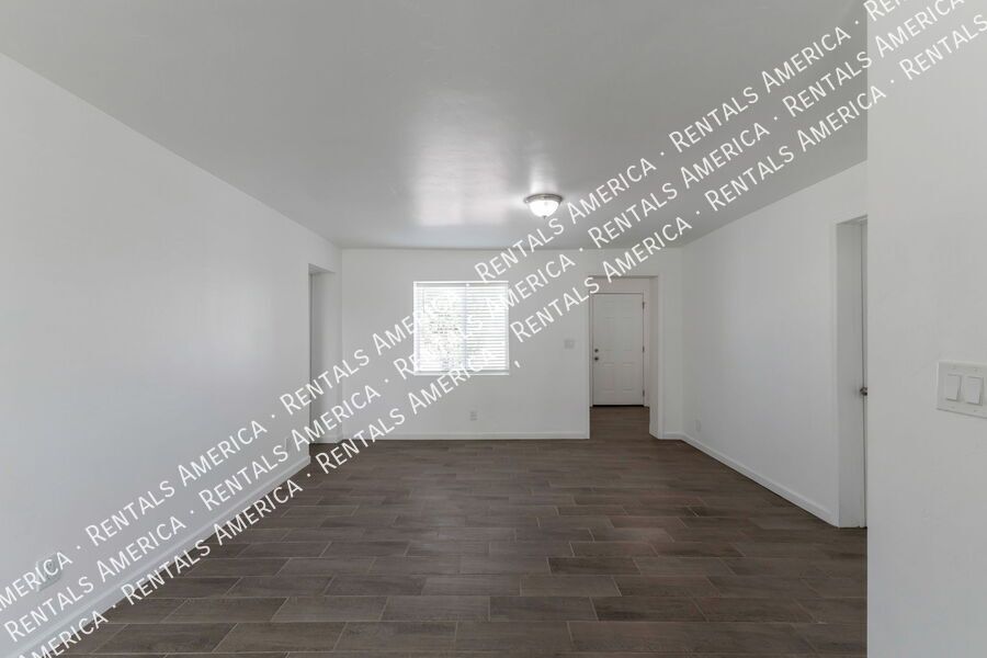 $400 off M/I for this Beautiful Renovated 3bdrm 2 bath! property image