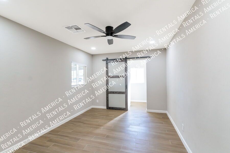 Newly remodeled, great east side location! property image