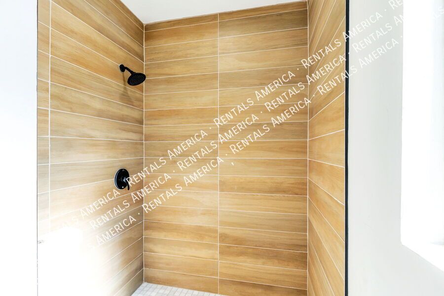 Newly remodeled, great east side location! property image