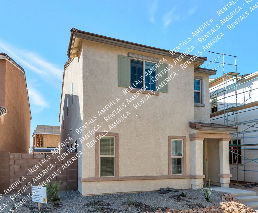 $500 off M/I! Newer Home in Central Tucson property image