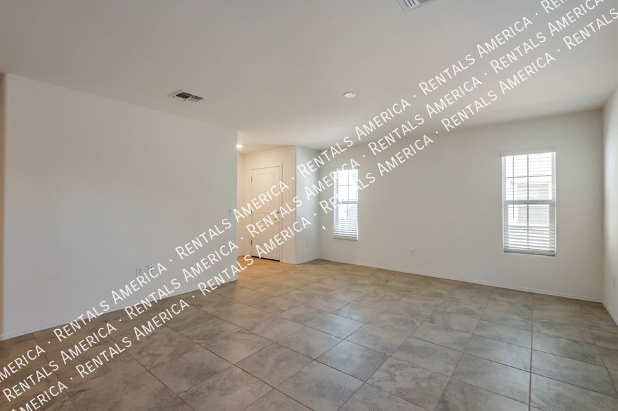 $500 off M/I! Newer Home in Central Tucson property image