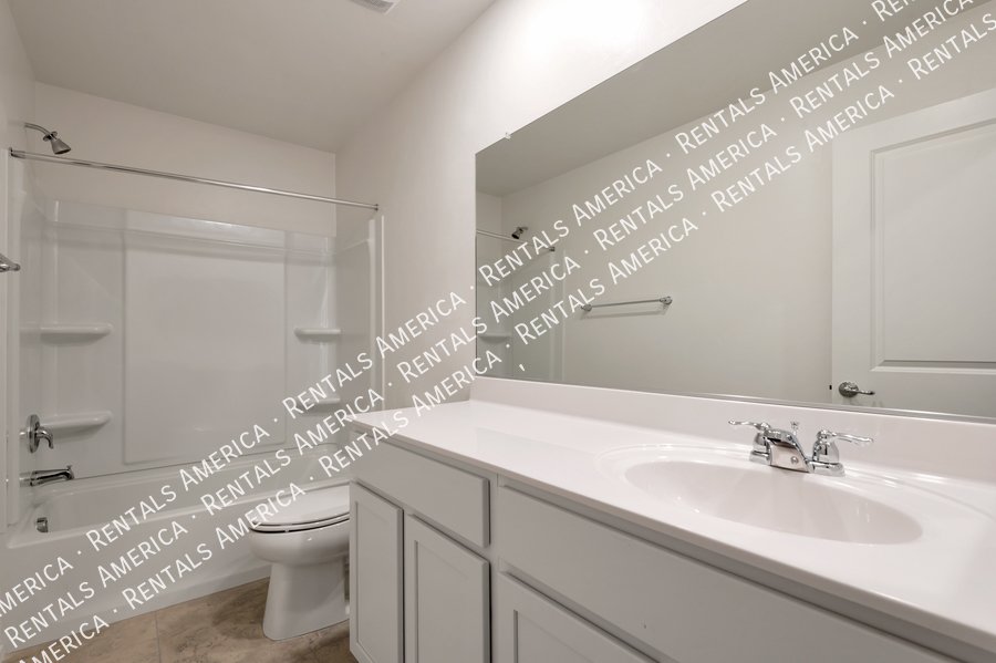 $500 off M/I! Newer Home in Central Tucson property image