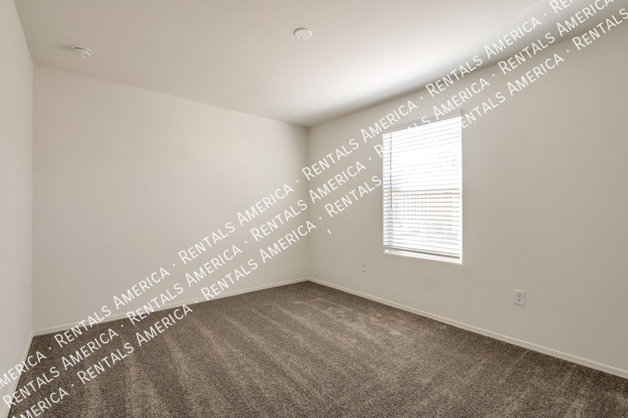 $500 off M/I! Newer Home in Central Tucson property image